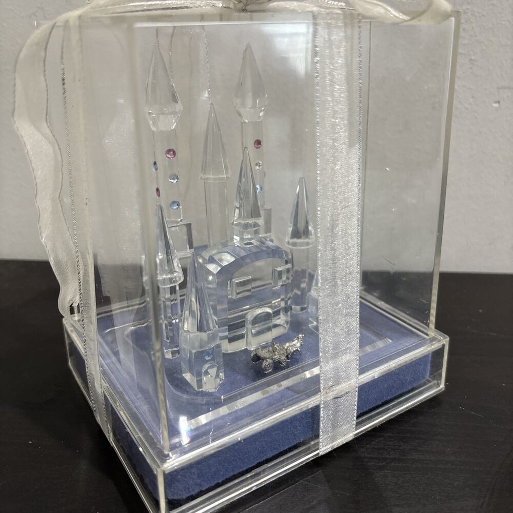 Disney Cinderella Crystal Castle Princess Item# 590361 4”X3”X4-3/4” Rare HTF NEW